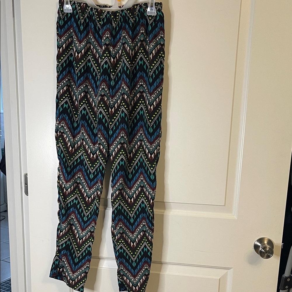 Colorful Chevron Pattern Pants, Large, Elastic waist